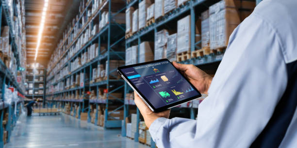Tablette de gestion des stocks dans un entrepôt
